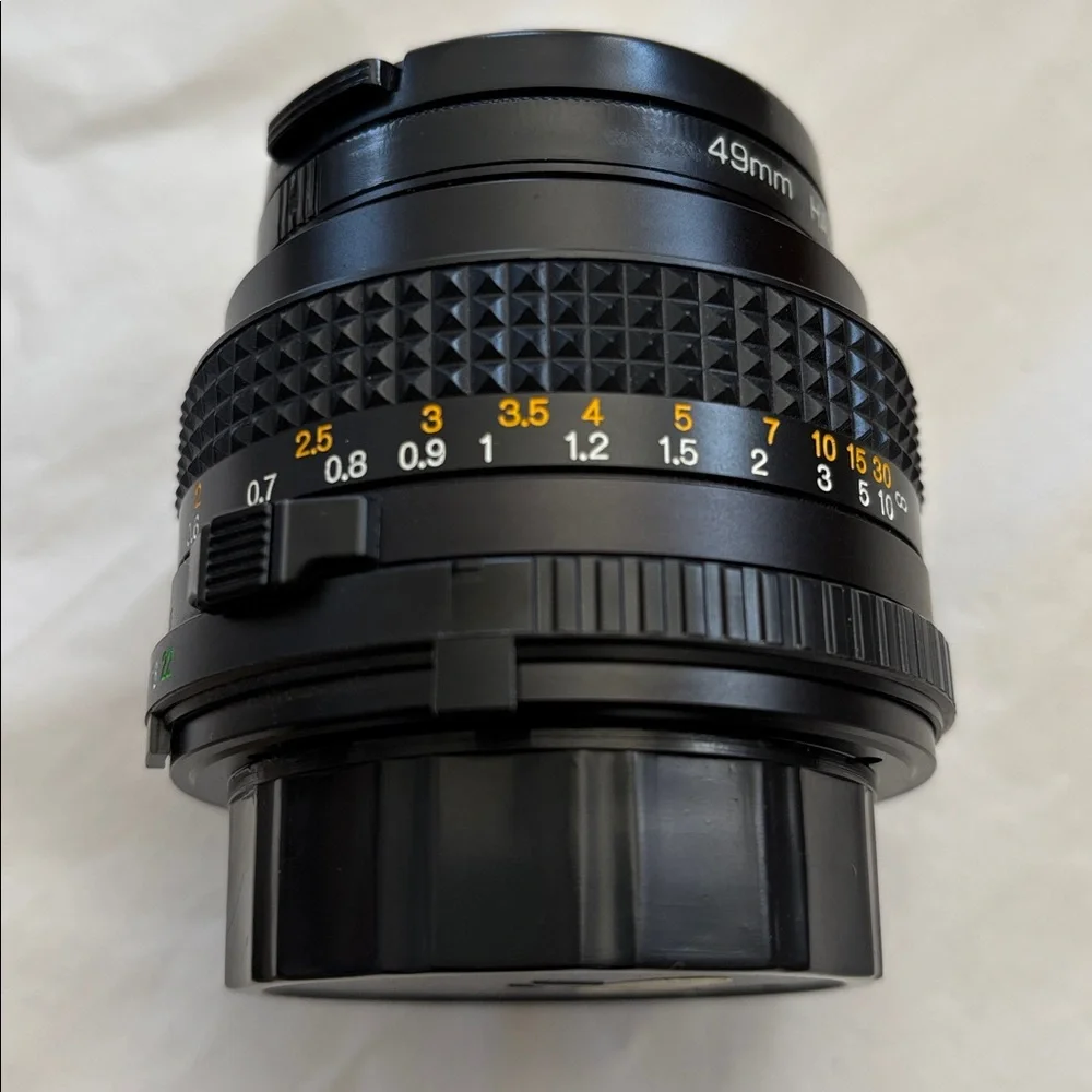 Sakar for Minolta 28mm f/2.8 Wide-Angle Lens
